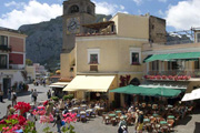 LA PIAZZETTA, MAIN SQUARE OF CAPRI